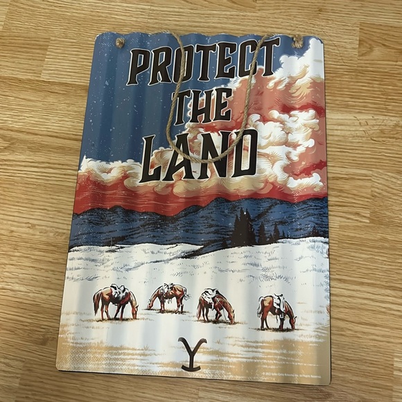 Sign - Picture 1 of 2